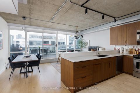 Photo 4 at PH08 - 38 Niagara Street, Waterfront Communities C1, Toronto
