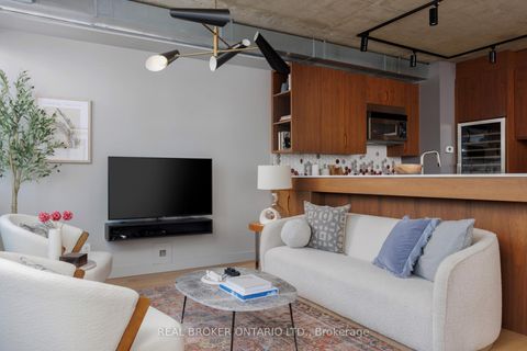 Photo 8 at PH08 - 38 Niagara Street, Waterfront Communities C1, Toronto