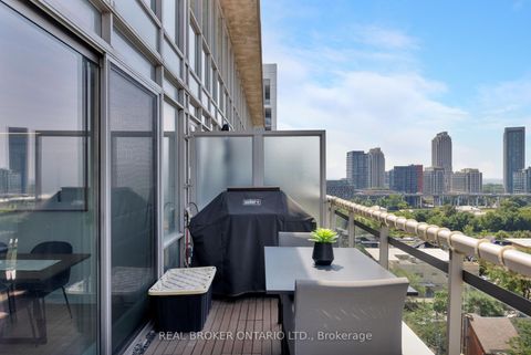 Photo 11 at PH08 - 38 Niagara Street, Waterfront Communities C1, Toronto