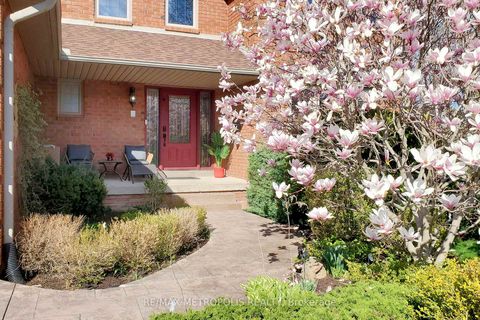 Photo 2 at 1310 Golden Meadow Trail, FA Falgarwood, Oakville