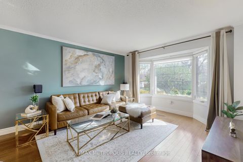 Photo 5 at 1310 Golden Meadow Trail, FA Falgarwood, Oakville