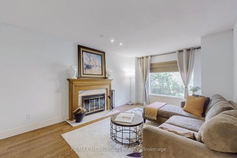 Photo 11 at 1310 Golden Meadow Trail, FA Falgarwood, Oakville
