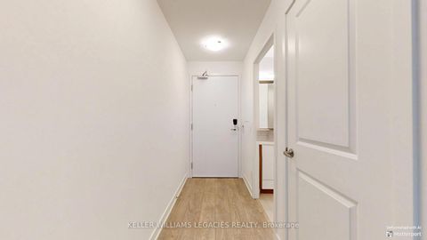 Photo 4 at 405 - 543 Richmond Street W, Waterfront Communities C1, Toronto