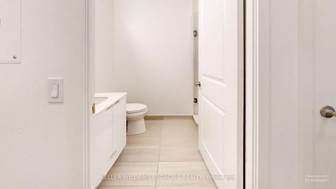 Photo 11 at 405 - 543 Richmond Street W, Waterfront Communities C1, Toronto