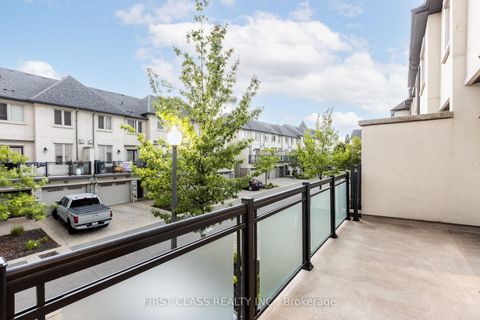 Photo 15 at 15 - 80 North Park Road, Beverley Glen, Vaughan