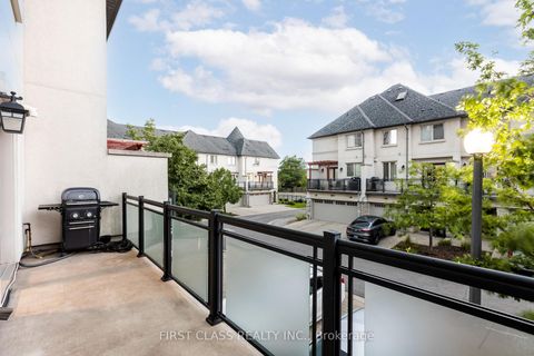 Photo 16 at 15 - 80 North Park Road, Beverley Glen, Vaughan