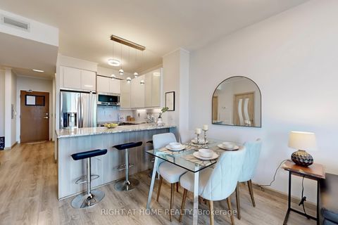 Photo 9 at 2205 - 219 Fort York Boulevard, Niagara, Toronto