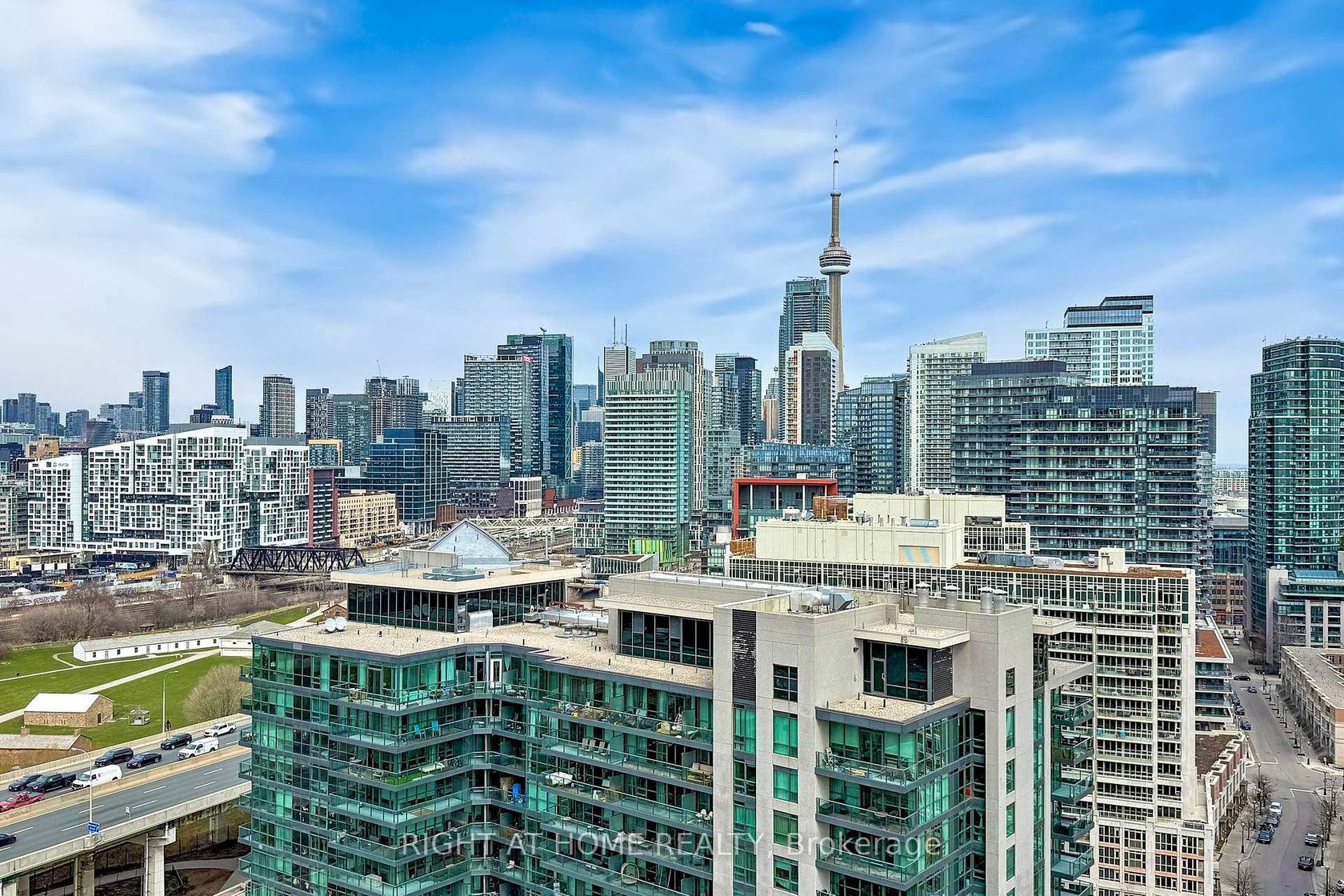 2205 - 219 Fort York Boulevard, Niagara, Toronto 