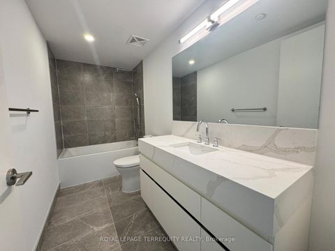 Photo 7 at 207 - 200 Keewatin Avenue, Mount Pleasant East, Toronto