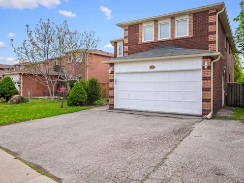 Photo 1 at 280 Bernard Avenue, Devonsleigh, Richmond Hill