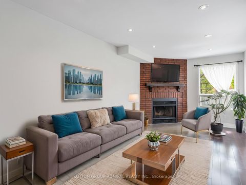 Photo 8 at 280 Bernard Avenue, Devonsleigh, Richmond Hill