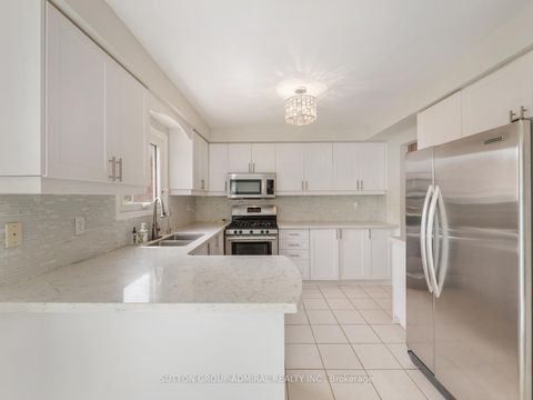 Photo 11 at 280 Bernard Avenue, Devonsleigh, Richmond Hill