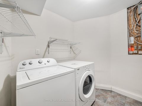 Photo 39 at 280 Bernard Avenue, Devonsleigh, Richmond Hill