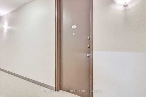Photo 11 at 506 - 10 Gateway Boulevard, Flemingdon Park, Toronto