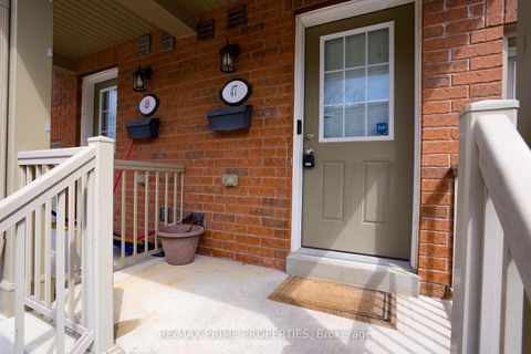 Photo 2 at 47 Edwin Pearson Street, Bayview Northeast, Aurora