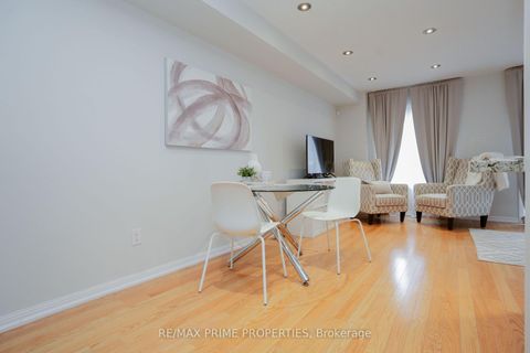 Photo 8 at 47 Edwin Pearson Street, Bayview Northeast, Aurora