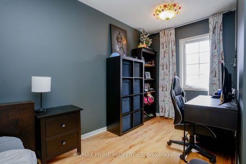 Photo 21 at 47 Edwin Pearson Street, Bayview Northeast, Aurora