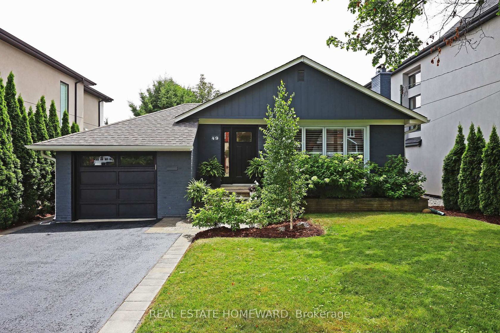 49 Greenfield Drive, City Centre West, Toronto 