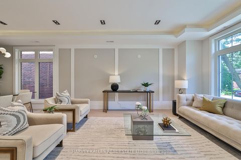 Photo 2 at 105 Donlea Drive, Leaside, Toronto