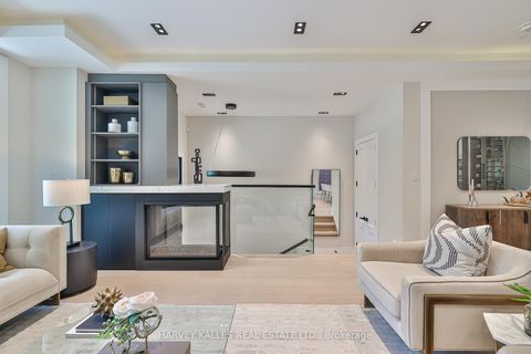 Photo 4 at 105 Donlea Drive, Leaside, Toronto