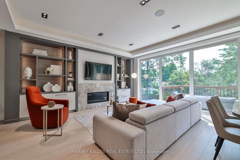 Photo 18 at 105 Donlea Drive, Leaside, Toronto