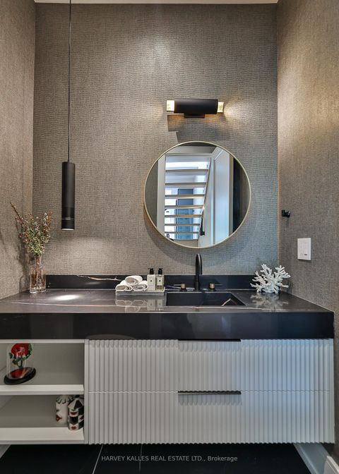 Photo 22 at 105 Donlea Drive, Leaside, Toronto