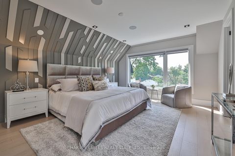Photo 24 at 105 Donlea Drive, Leaside, Toronto