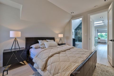 Photo 35 at 105 Donlea Drive, Leaside, Toronto