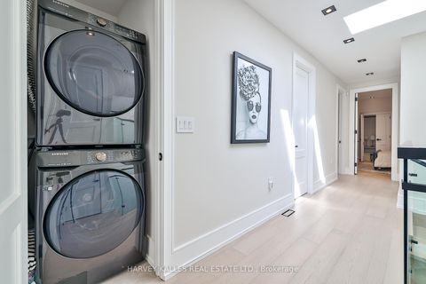 Photo 37 at 105 Donlea Drive, Leaside, Toronto