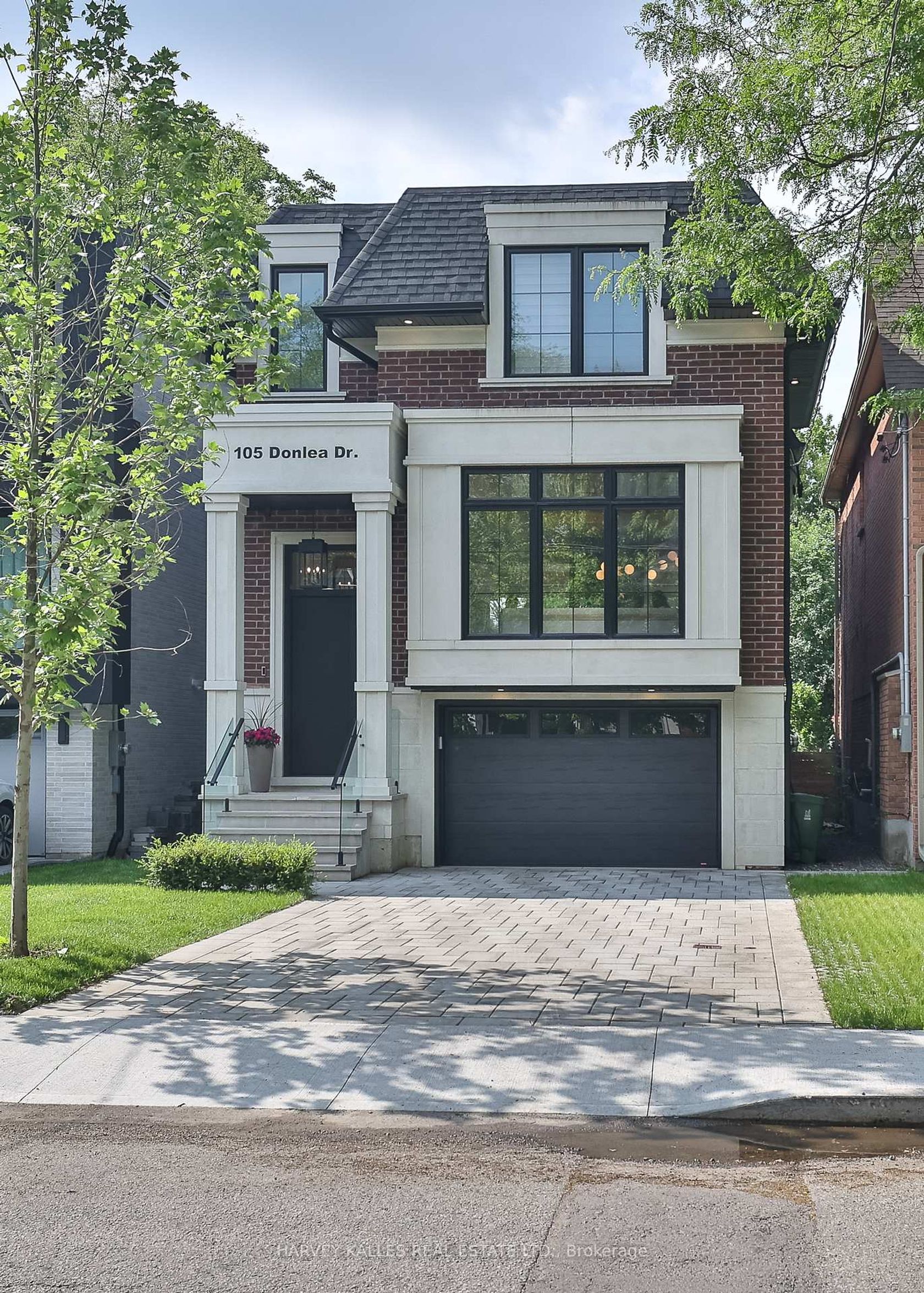 105 Donlea Drive, Leaside, Toronto 