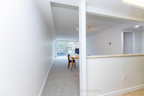 Photo 10 at 215 - 705 King Street W, Niagara, Toronto