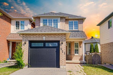 Photo 1 at 211 Andona Crescent, Centennial Scarborough, Toronto