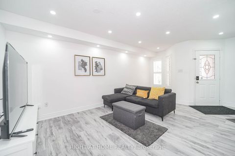 Photo 12 at 211 Andona Crescent, Centennial Scarborough, Toronto