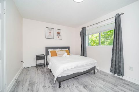 Photo 23 at 211 Andona Crescent, Centennial Scarborough, Toronto