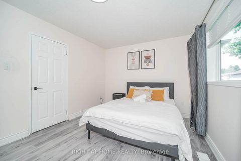 Photo 24 at 211 Andona Crescent, Centennial Scarborough, Toronto