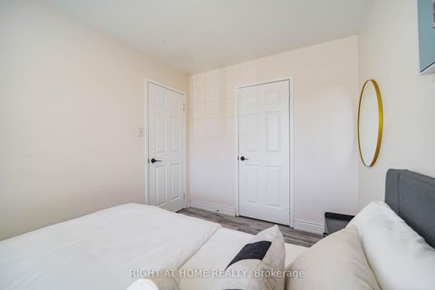 Photo 31 at 211 Andona Crescent, Centennial Scarborough, Toronto