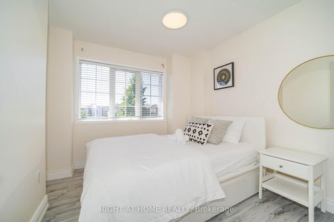 Photo 32 at 211 Andona Crescent, Centennial Scarborough, Toronto