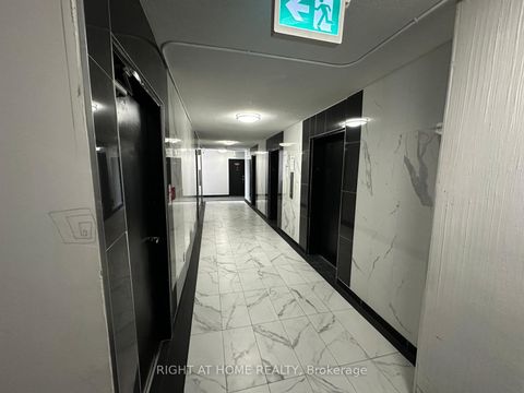 Photo 11 at 1616 - 320 Dixon Road, The Westway, Toronto