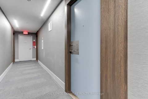 Photo 5 at 618 - 199 Richmond Street W, Waterfront Communities C1, Toronto