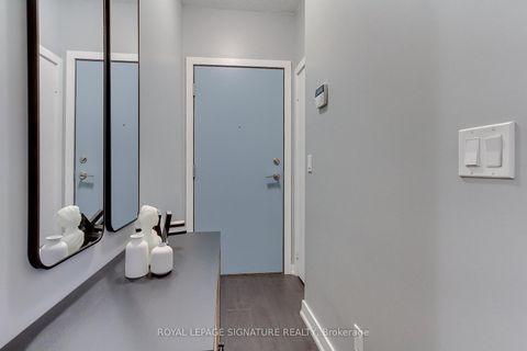 Photo 6 at 618 - 199 Richmond Street W, Waterfront Communities C1, Toronto