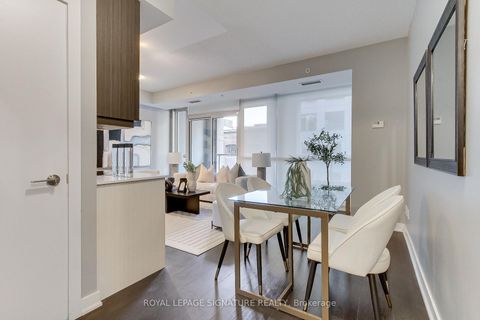 Photo 8 at 618 - 199 Richmond Street W, Waterfront Communities C1, Toronto