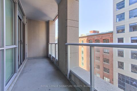 Photo 33 at 618 - 199 Richmond Street W, Waterfront Communities C1, Toronto
