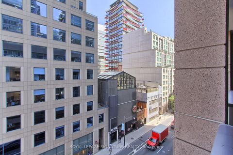 Photo 35 at 618 - 199 Richmond Street W, Waterfront Communities C1, Toronto