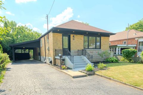 Photo 2 at 57 Leahann Drive, Dorset Park, Toronto