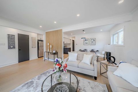 Photo 7 at 57 Leahann Drive, Dorset Park, Toronto