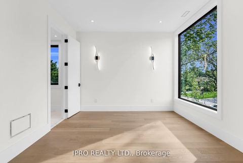 Photo 31 at 1328 Waverly Avenue, BR Bronte, Oakville