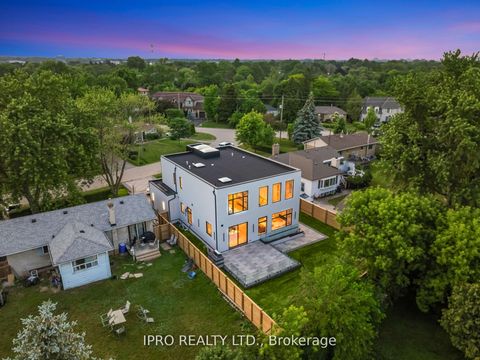 Photo 40 at 1328 Waverly Avenue, BR Bronte, Oakville