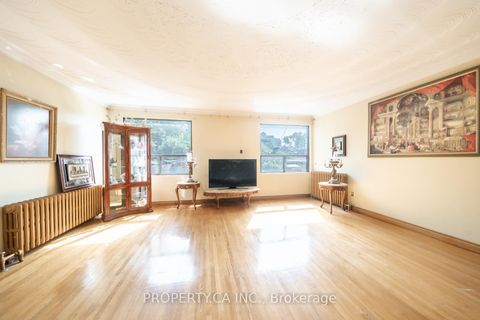 Photo 14 at 35 Pinewood Avenue, Cedarvale, Toronto