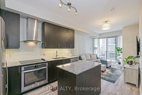 Photo 12 at 1005 - 9608 Yonge Street, North Richvale, Richmond Hill