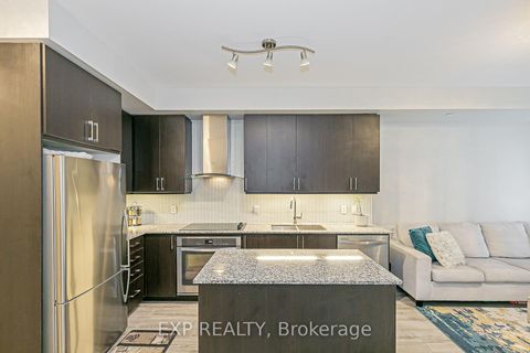 Photo 13 at 1005 - 9608 Yonge Street, North Richvale, Richmond Hill